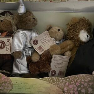 The Boyds Collection plush Bear set of 6.  NWT and box
